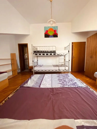 Den Hostel