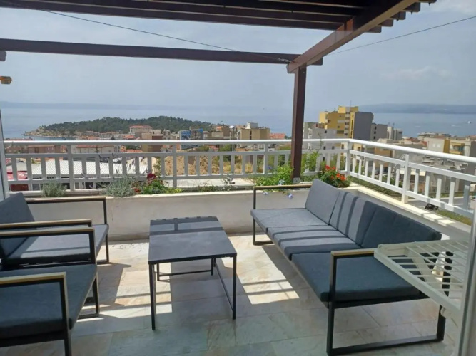 Apartments Kurilj