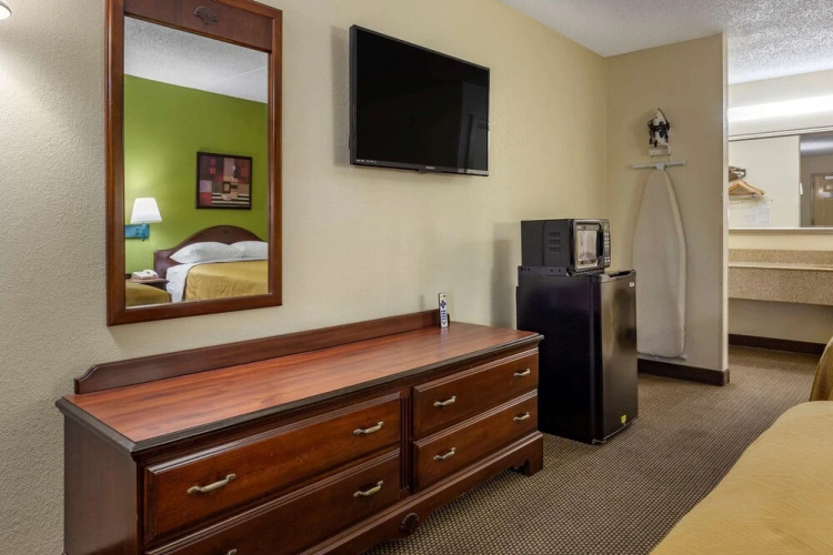 Rodeway Inn