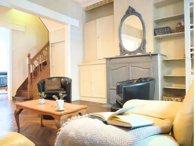 5 Bedrooms Cottage with city view
