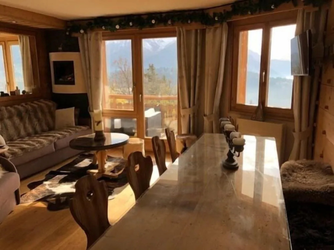 Villars Bristol Apartments