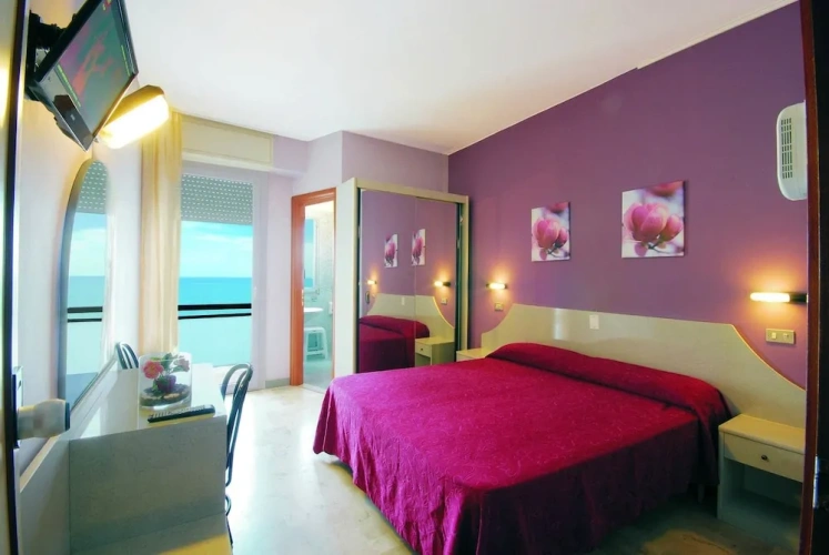 Standard Double room with sea view