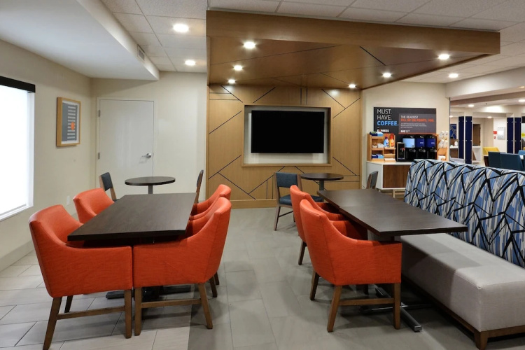Holiday Inn Express Richmond I-64 @ Innsbrook