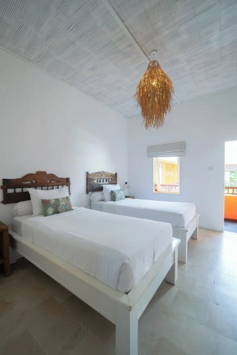 Standard Twin room with balcony