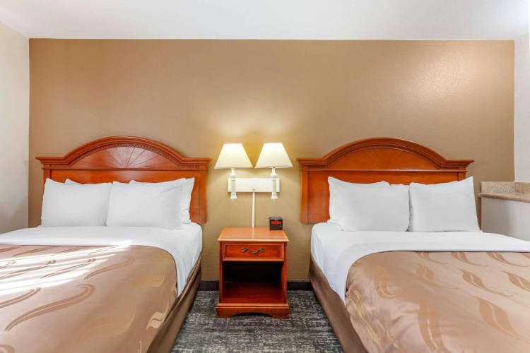 Quality Inn Phoenix Scottsdale West