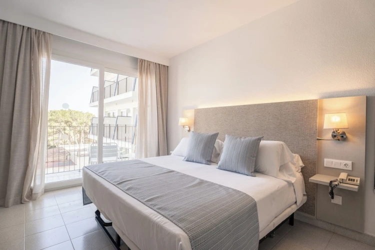 Standard Double room with balcony