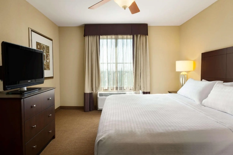 NONSMOKING Double Accessible Suite