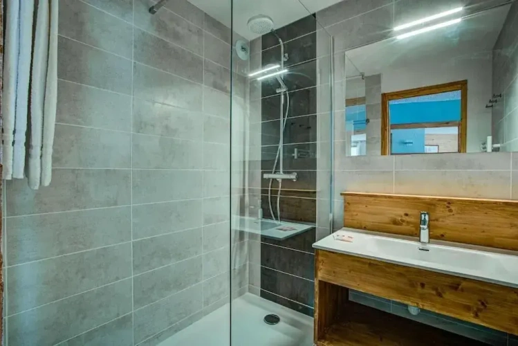 Standard Quadruple room with balcony