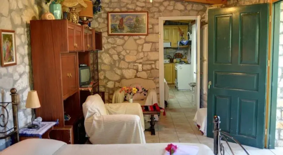Rea & Soula Apartments