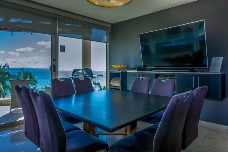 Elements Penthouse 24 3 Bedroom Condo by RedAwning
