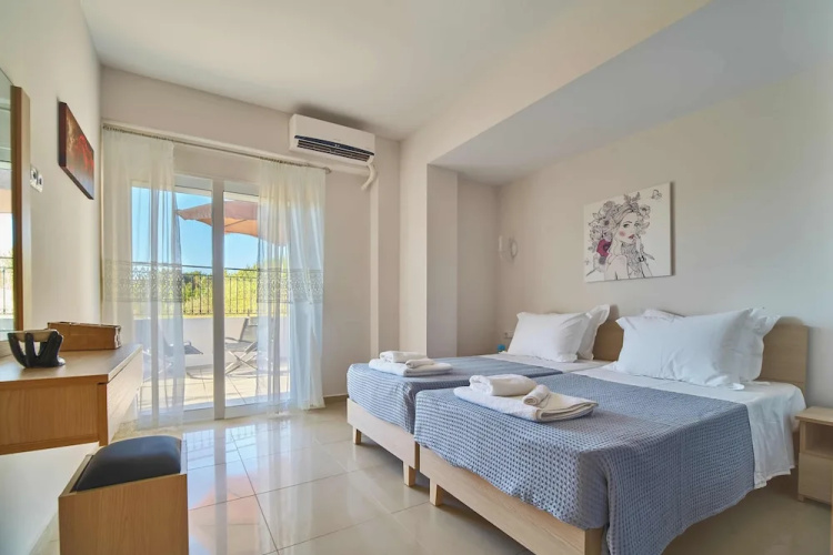 Lake View Suites