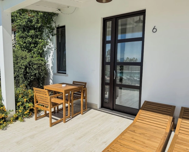 Deluxe Triple room with garden view