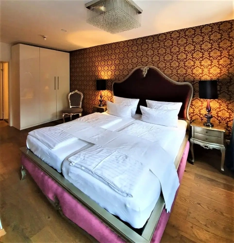 1 Bedroom Deluxe Apartment