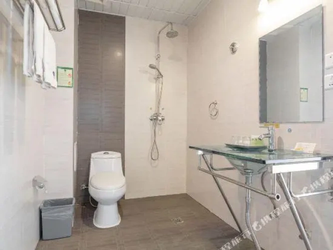 Quadruple Suite