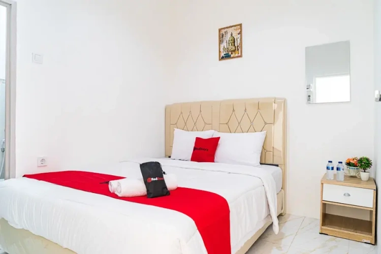 Standard Double room with city view
