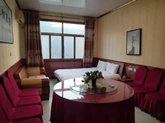 Jingji Private House Cai B&B