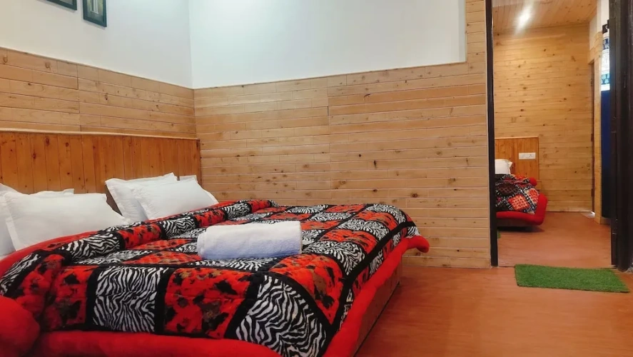 Standard Triple room with balcony