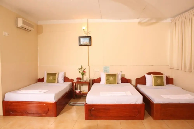Superior Triple room