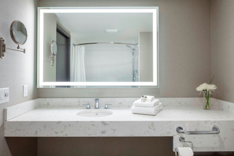 Sheraton Vancouver Guildford Hotel photo 11
