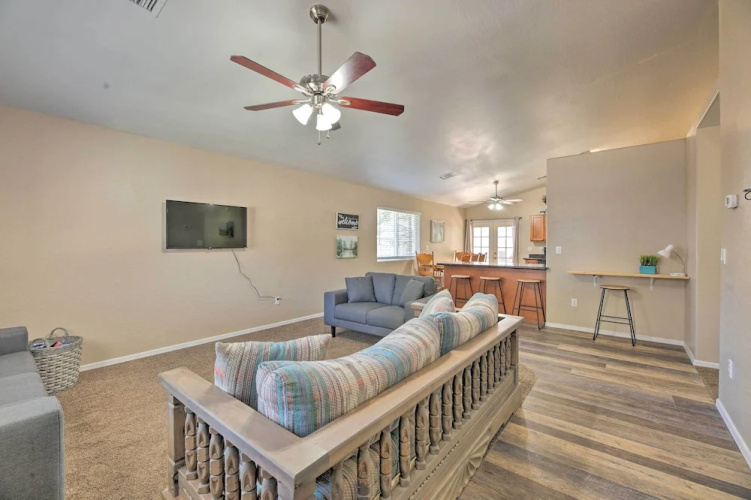 Fenced Yard, Fire Pit: Quiet Show Low Home!