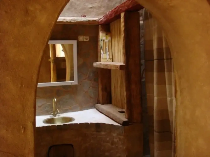 Standard Quadruple room with courtyard view