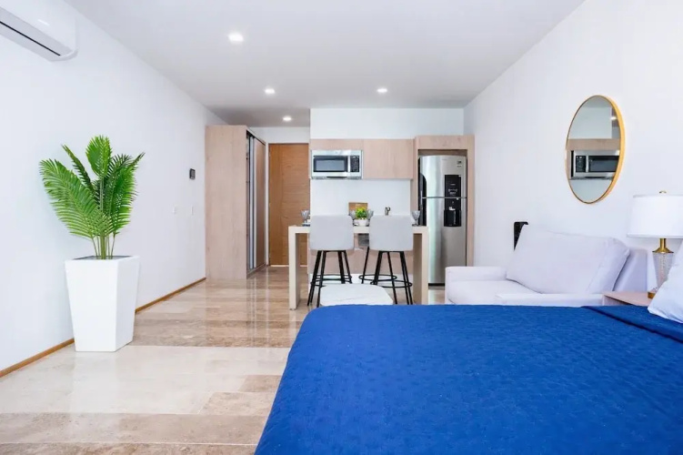 Menesse Town Tower 202 1 Bedroom Condo
