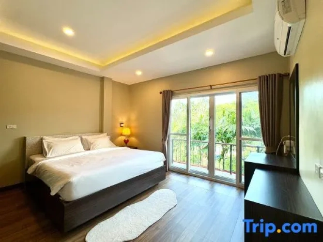 2 Bedrooms Villa