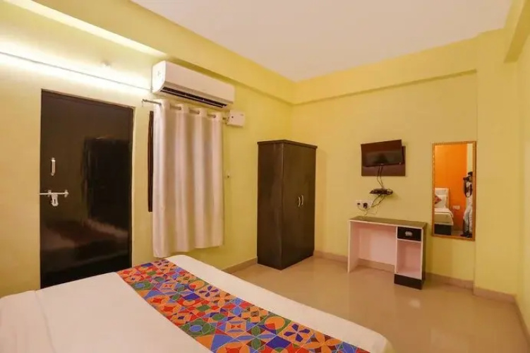 Fabhotel Yug Residency