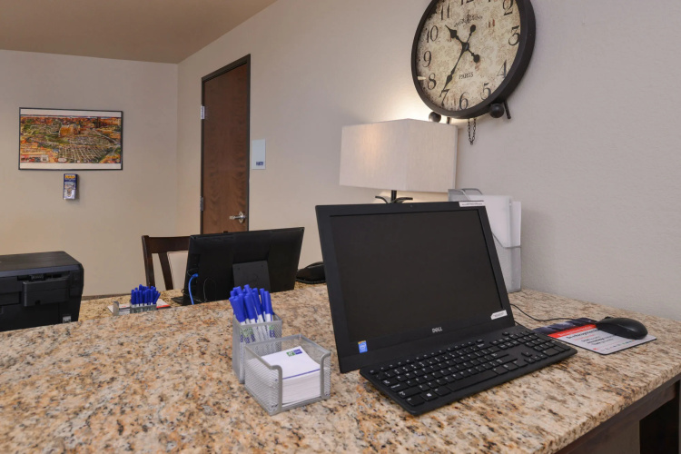 Holiday Inn Express & Suites Williams by IHG