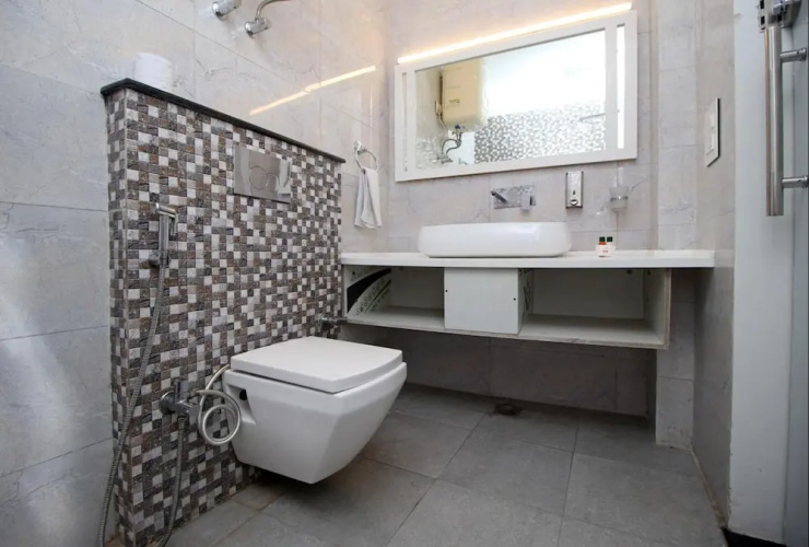 Chanson Hotel