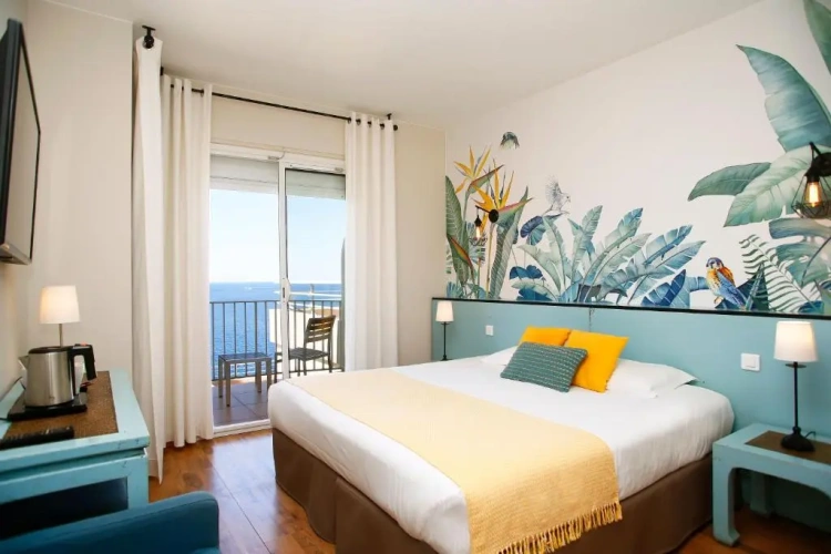 Standard Double room with balcony and with sea view