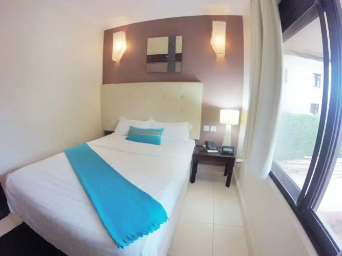 Iwawe Hotel