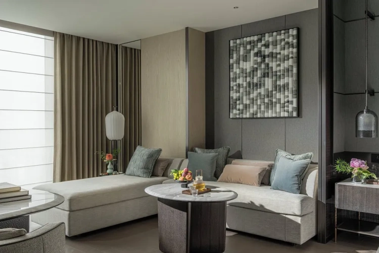 Premier Quadruple Suite