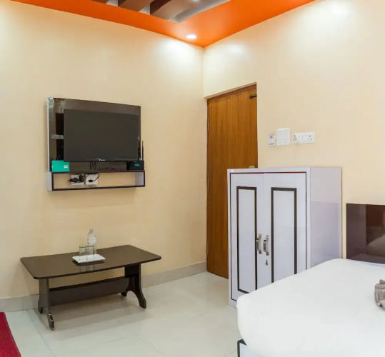 Hotel Janmabhumi