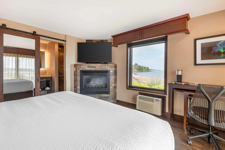 Best Western Plus Superior Inn & Suites