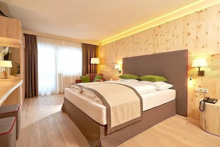 Standard Double room with balcony and with mountain view