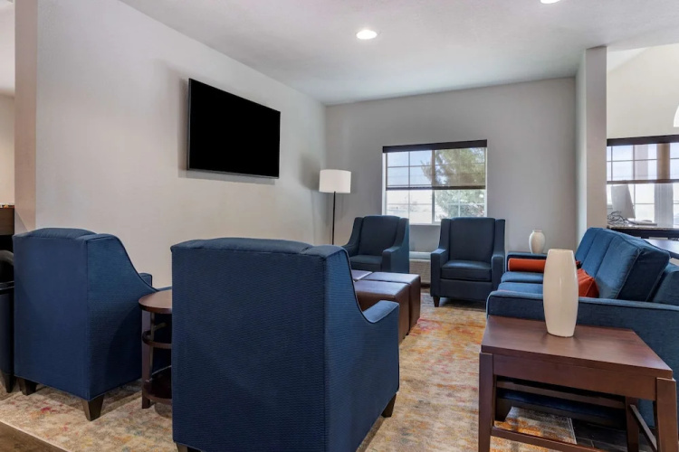 Microtel Inn & Suites by Wyndham Aztec