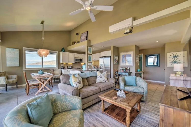 Ocean-view Kihei Condo w/ Pool Access!