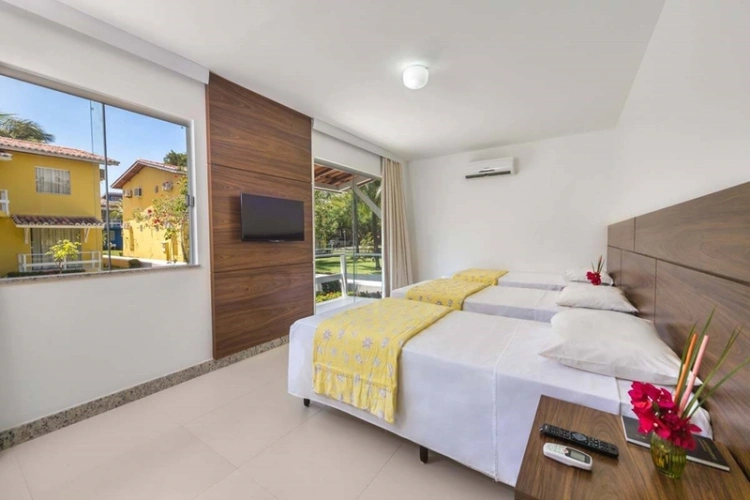 Standard Quadruple room with balcony and with garden view