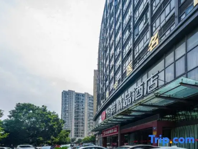 Elan Hotel