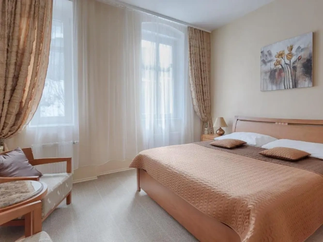 1 Bedroom Apartment