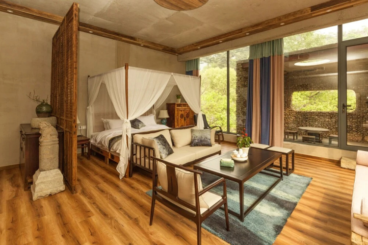 Lotus Mountain Boutique Inn
