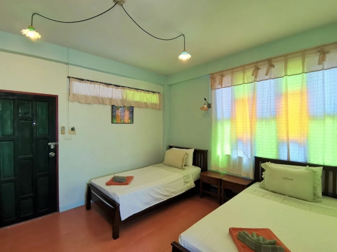 Standard Twin room with balcony