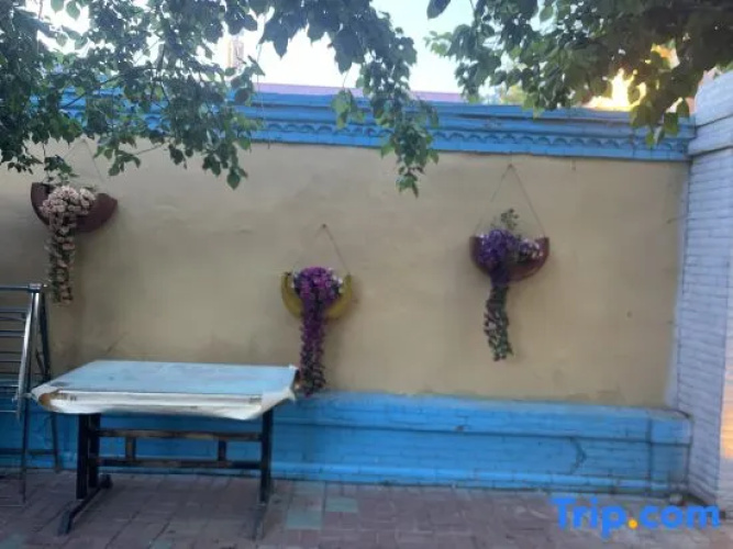 Yining Fengqiao Homestay