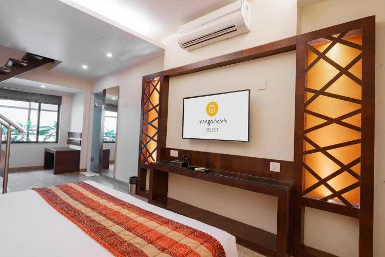Standard Club room