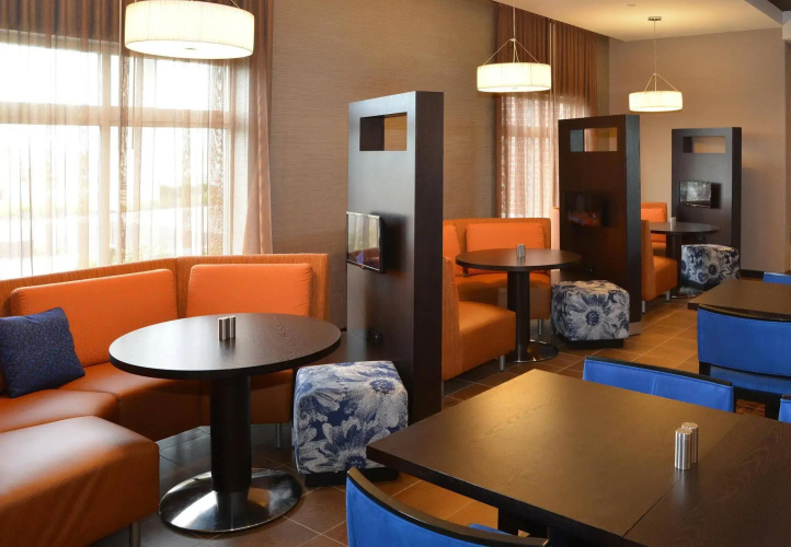 Courtyard by Marriott Youngstown Canfield