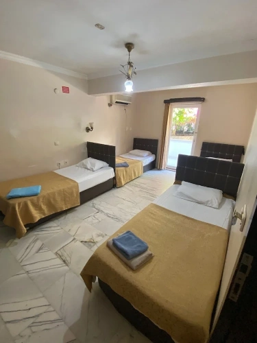 Economy Quadruple room