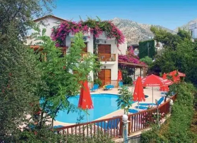 Zoe Hotel