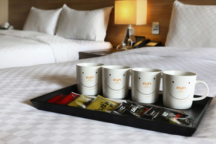 KUN Tour Hotel Feng Chai