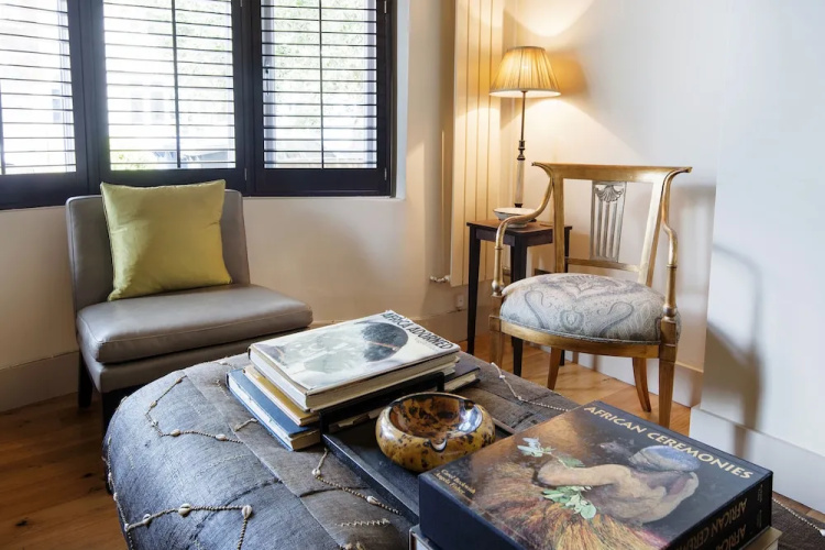 Exquisite East Acton Home close to Shepherds Bush
